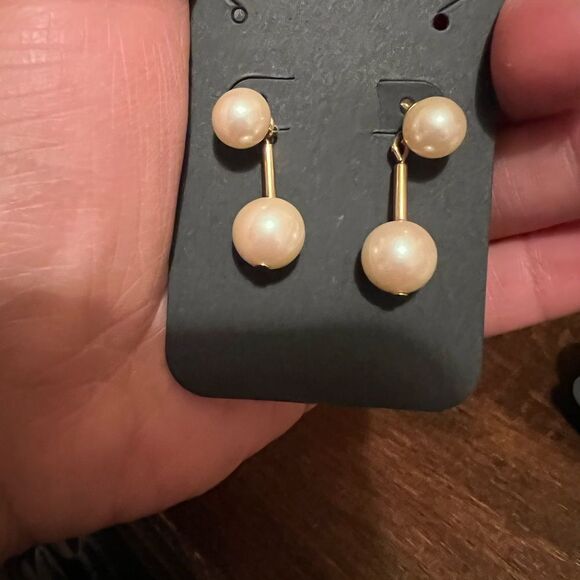 WOMENS BUNDLE OF EARRINGS PEARLS 4 PAIRS - Picture 5 of 5